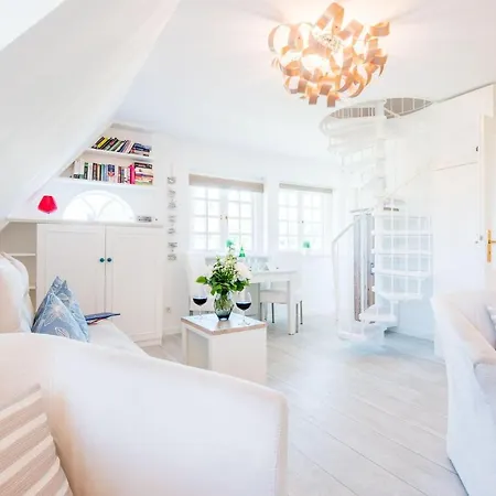 Nuur Hiir Hues Whg 4 Apartament *