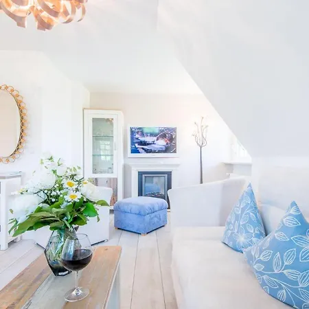 Apartament Nuur Hiir Hues Whg 4 *