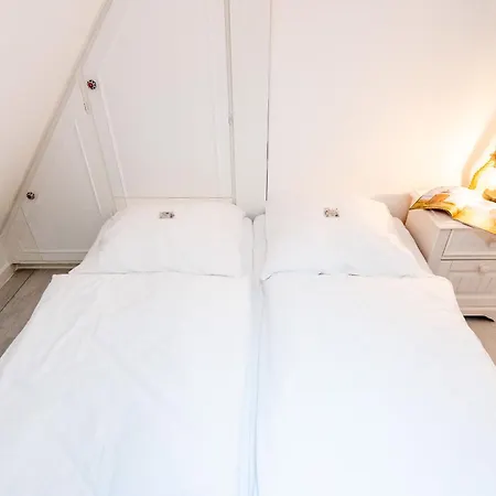 Nuur Hiir Hues Whg 4 * Kampen