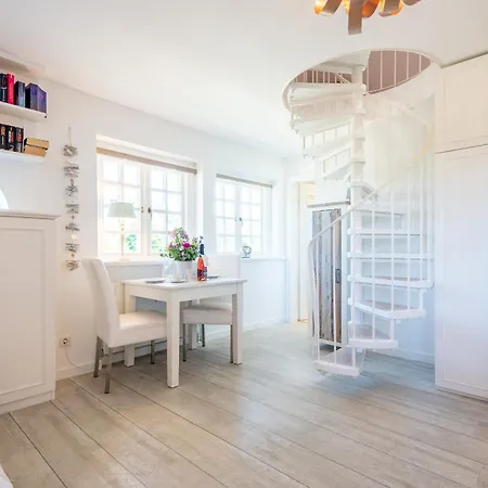 Apartament Nuur Hiir Hues Whg 4 Kampen
